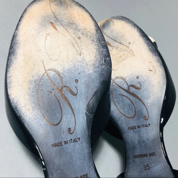 Authentic Roger Vivier Patent Black Shoes - Picture 8 of 8